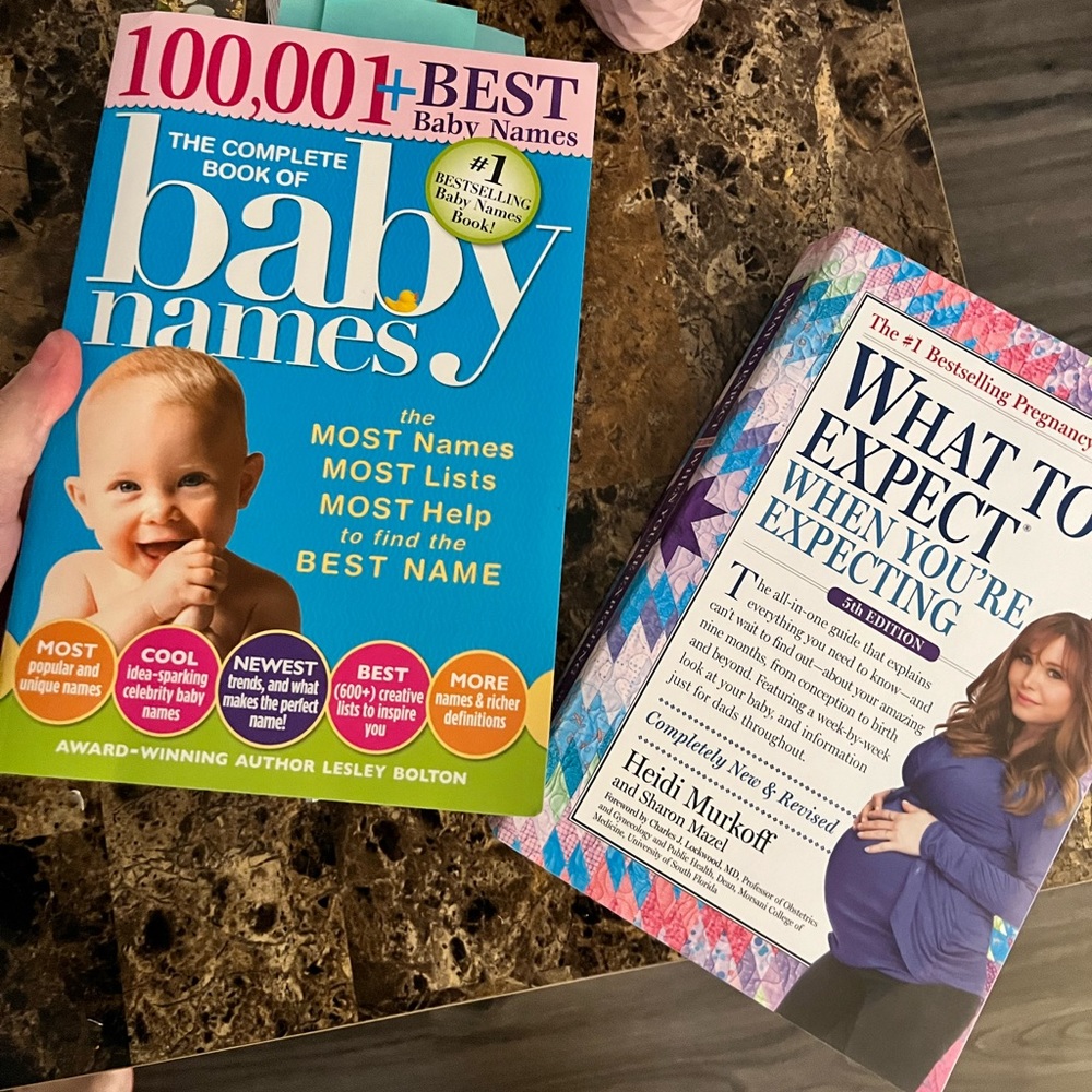 2 FOR 1 PREGNANCY BABY BOOKS - what to expect when you’re expecting